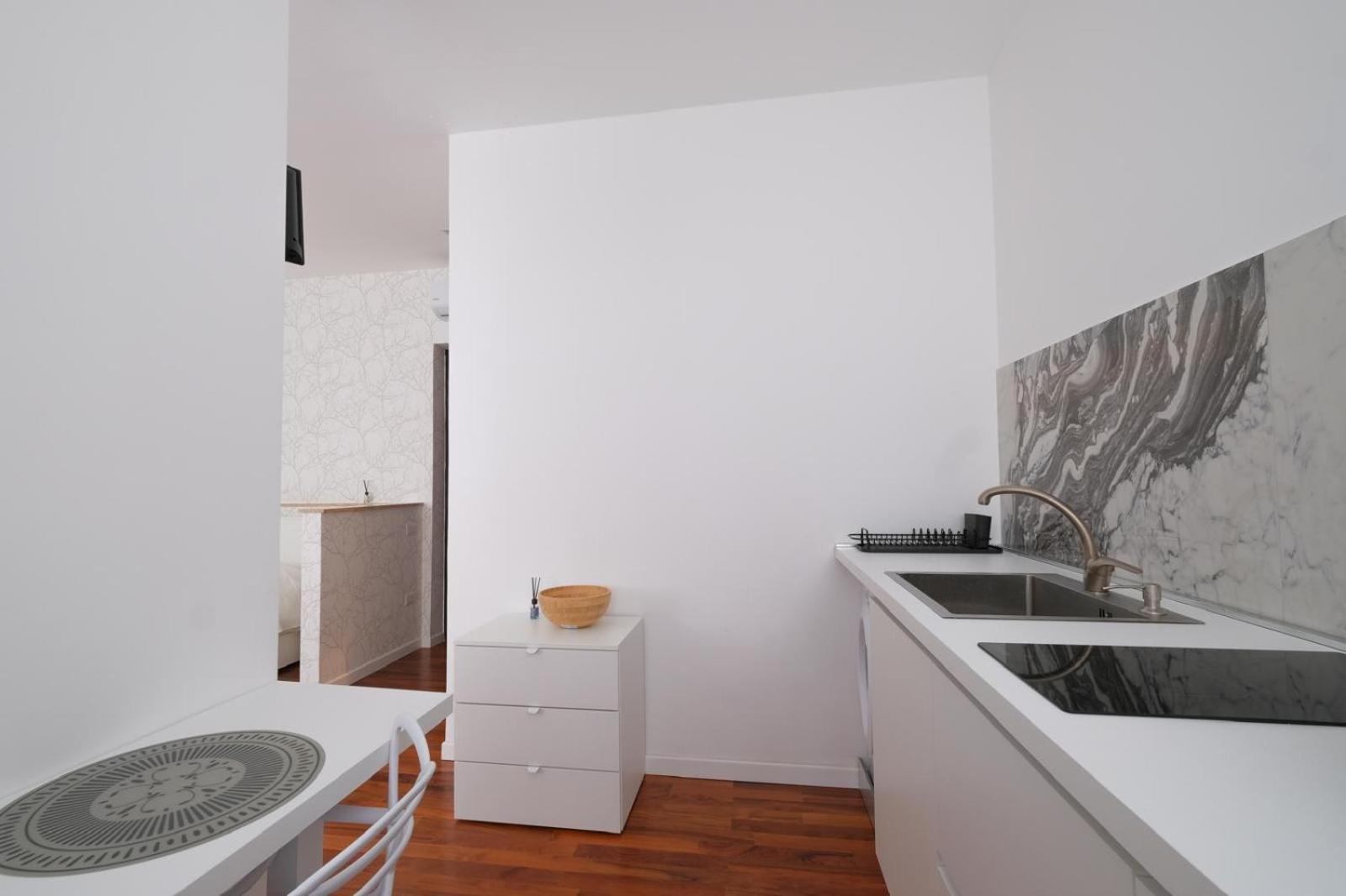The Apulian Loft II Bari - Via Celentano Daire Dış mekan fotoğraf